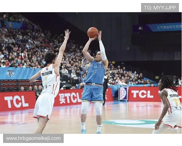 2017年北京首钢与浙江队激战回顾经典对决再现篮球魅力与激情